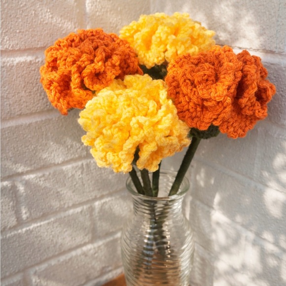 Handmade Other - Handmade 4 Crochet Carnations